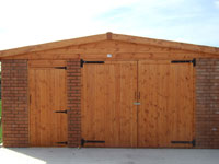 Timber apex with timber swing doors and timber pd 
